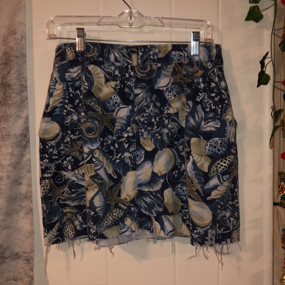 Willowbend Vintage Size 16 Seashell 🐚 Distressed Blue and Cream Skirt - Picture 6 of 8